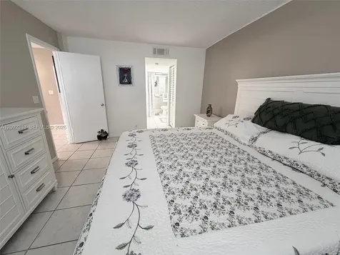 3040 Holiday Springs Boulevard Margate FL 33063
