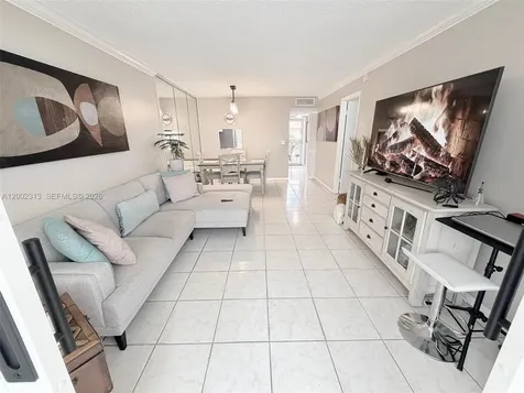 3040 Holiday Springs Boulevard Margate FL 33063