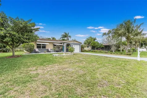 4871 NW 13th Avenue Deerfield Beach FL 33064