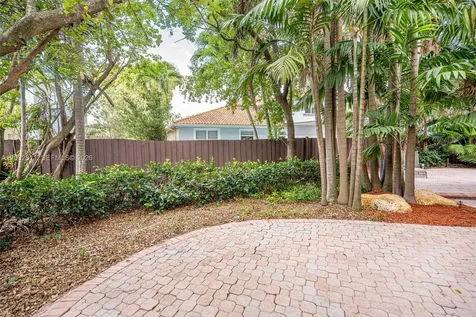 6772 NW 111th Avenue Doral FL 33178