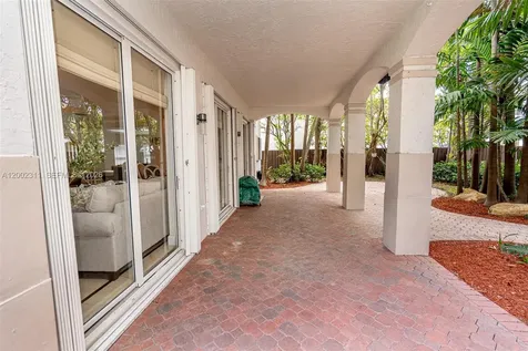 6772 NW 111th Avenue Doral FL 33178