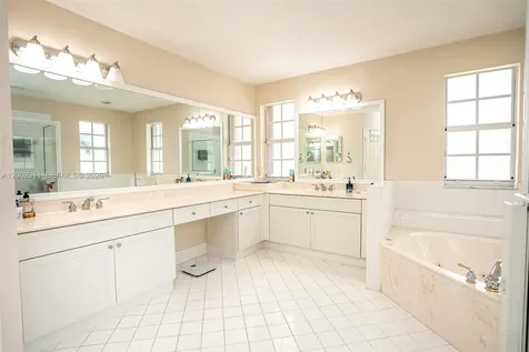 6772 NW 111th Avenue Doral FL 33178