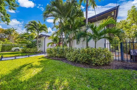 3531 SW 1st Avenue Miami FL 33145