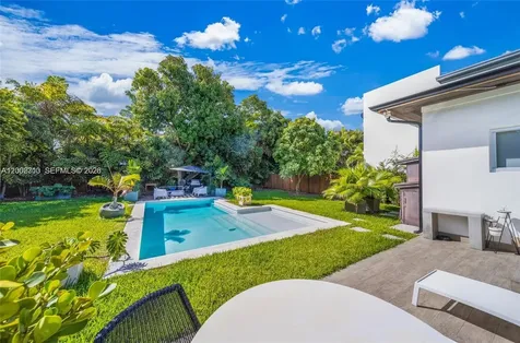 3531 SW 1st Avenue Miami FL 33145