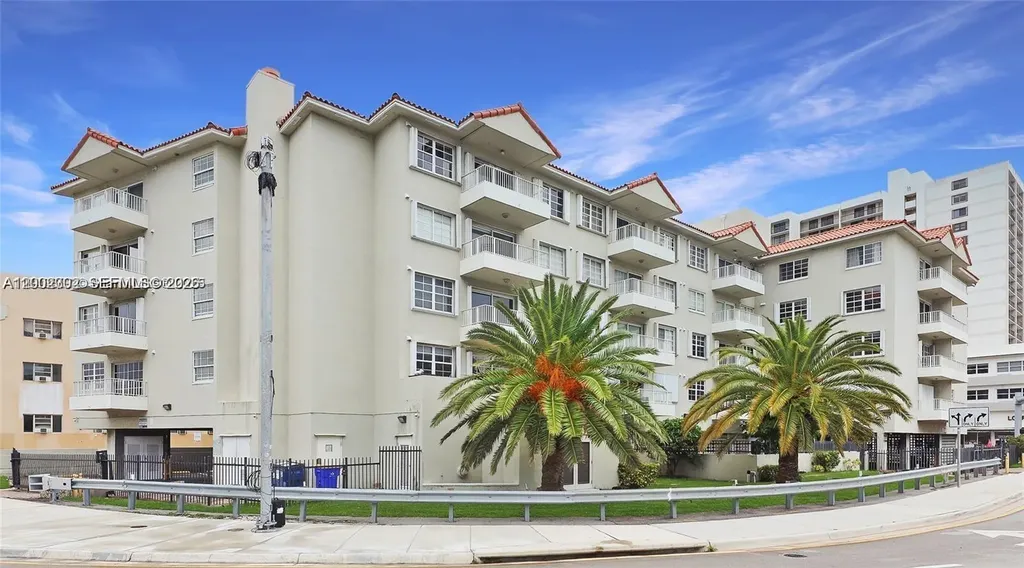 2600 Collins Avenue Miami Beach FL 33140