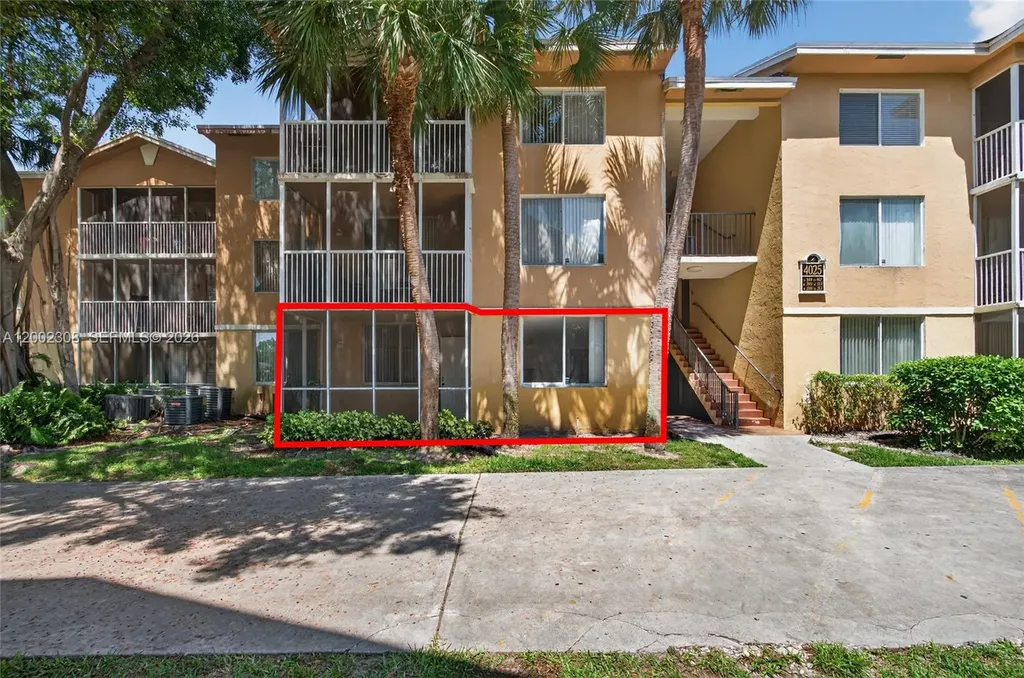 4025 W Mcnab Road Pompano Beach FL 33069
