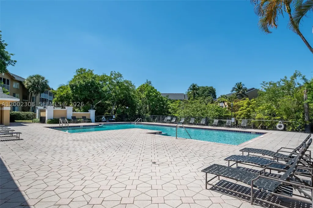 4025 W Mcnab Road Pompano Beach FL 33069