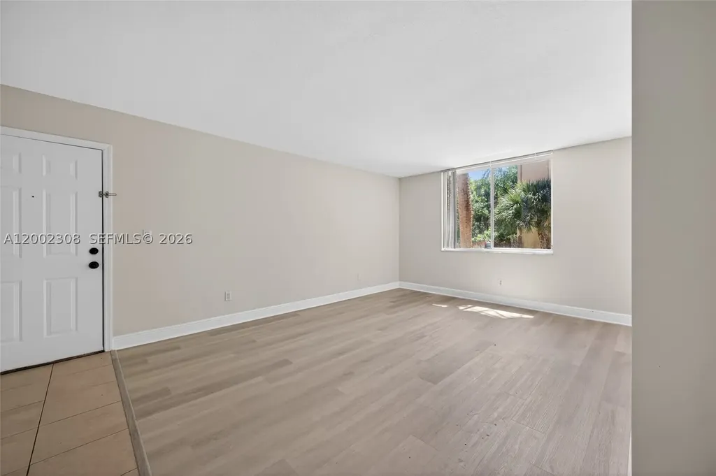 4025 W Mcnab Road Pompano Beach FL 33069