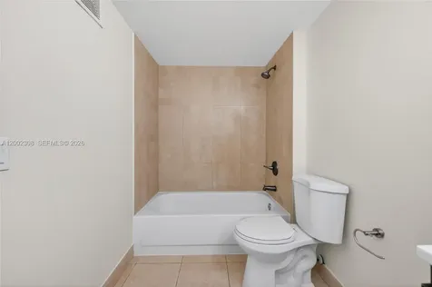 4025 W Mcnab Road Pompano Beach FL 33069