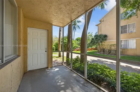 4025 W Mcnab Road Pompano Beach FL 33069