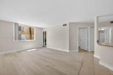 4025 W Mcnab Road Pompano Beach FL 33069