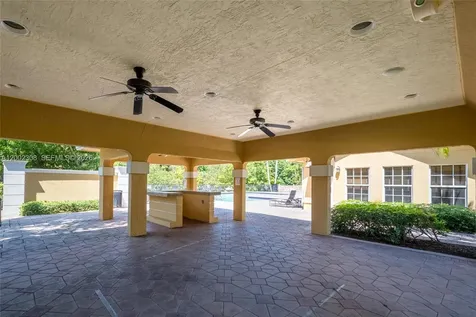 4025 W Mcnab Road Pompano Beach FL 33069