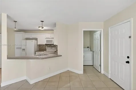 4025 W Mcnab Road Pompano Beach FL 33069
