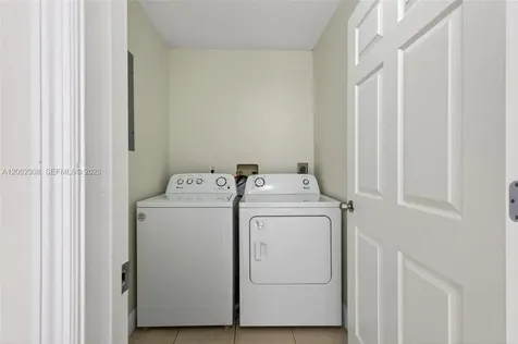 4025 W Mcnab Road Pompano Beach FL 33069