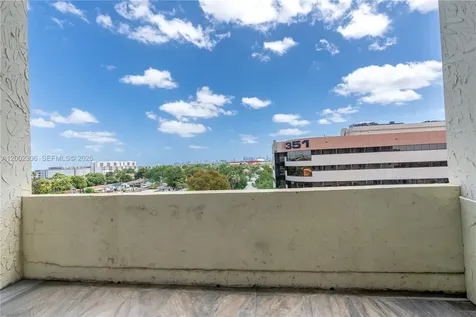 300 NW 42nd Avenue Miami FL 33126
