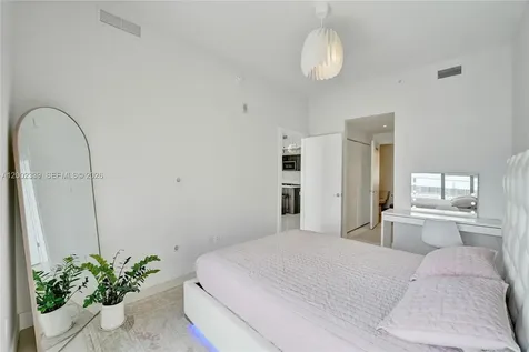2960 NE 207th Street Aventura FL 33180