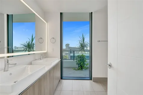 2960 NE 207th Street Aventura FL 33180