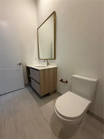 77 SE 5th Street Miami FL 33131