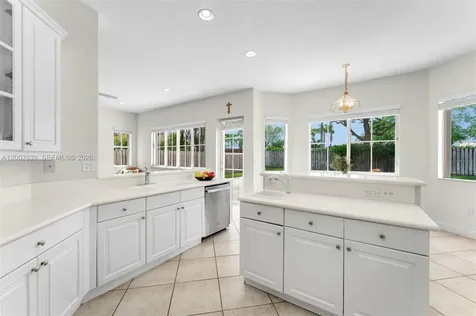 6914 NW 113th Place Doral FL 33178