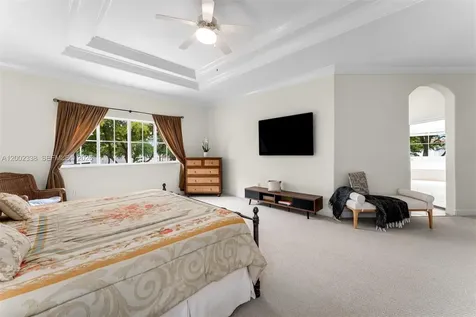 6914 NW 113th Place Doral FL 33178