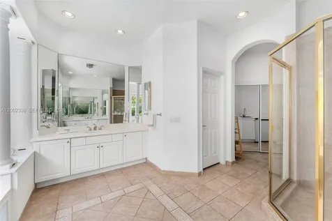 6914 NW 113th Place Doral FL 33178
