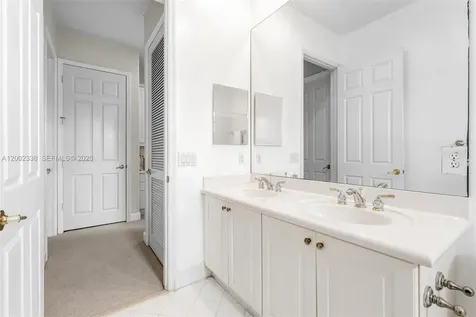 6914 NW 113th Place Doral FL 33178