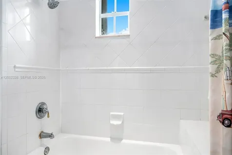 6914 NW 113th Place Doral FL 33178
