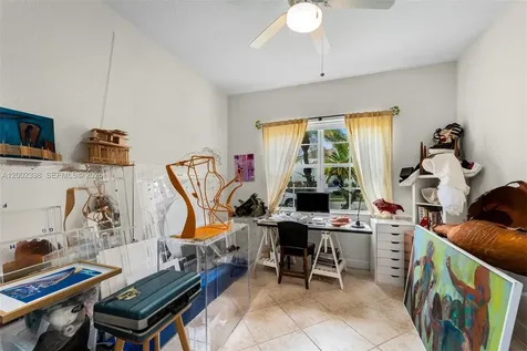 6914 NW 113th Place Doral FL 33178