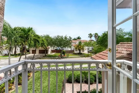 6914 NW 113th Place Doral FL 33178