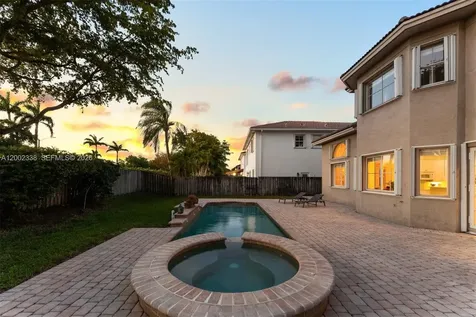 6914 NW 113th Place Doral FL 33178