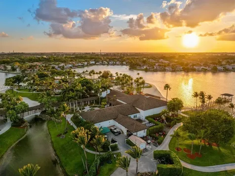 6914 NW 113th Place Doral FL 33178