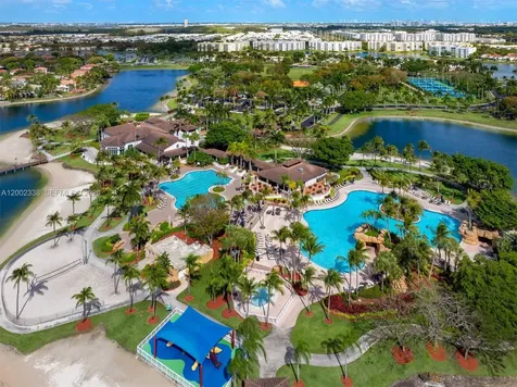 6914 NW 113th Place Doral FL 33178