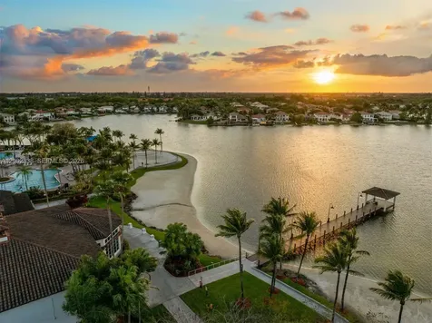 6914 NW 113th Place Doral FL 33178