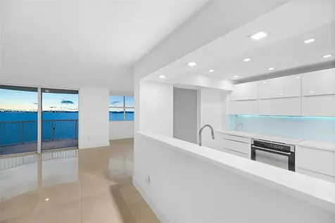 1420 Brickell Bay Drive Miami FL 33131