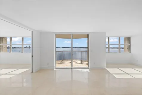 1420 Brickell Bay Drive Miami FL 33131