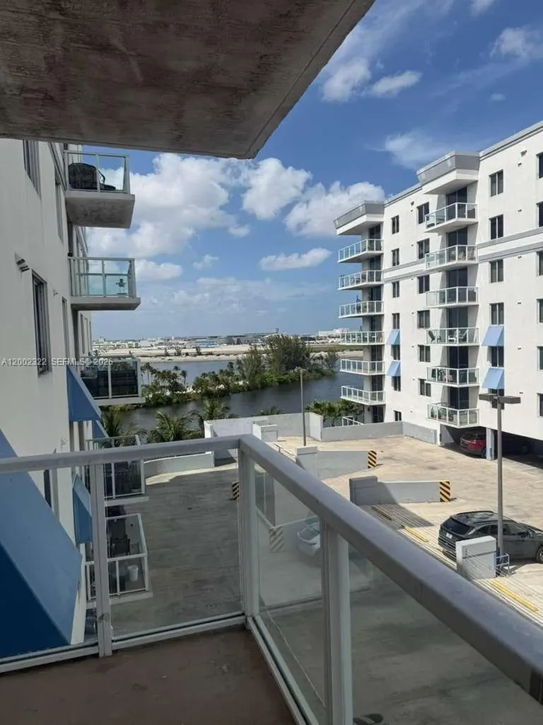 5099 NW 7th Street Miami FL 33126