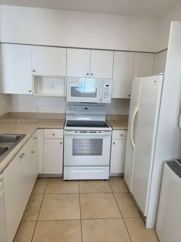 5099 NW 7th Street Miami FL 33126