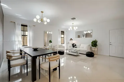 10045 NW 86th Terrace Doral FL 33178