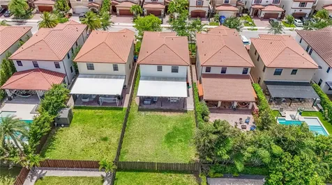 10045 NW 86th Terrace Doral FL 33178