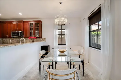 10045 NW 86th Terrace Doral FL 33178