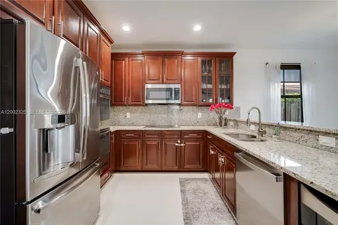 10045 NW 86th Terrace Doral FL 33178
