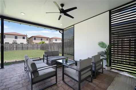 10045 NW 86th Terrace Doral FL 33178