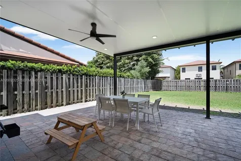 10045 NW 86th Terrace Doral FL 33178