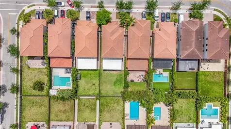10045 NW 86th Terrace Doral FL 33178