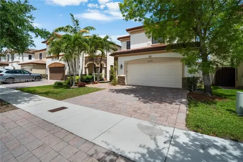 10045 NW 86th Terrace Doral FL 33178
