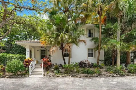 3605 SW 37 Avenue Coconut Grove FL 33133
