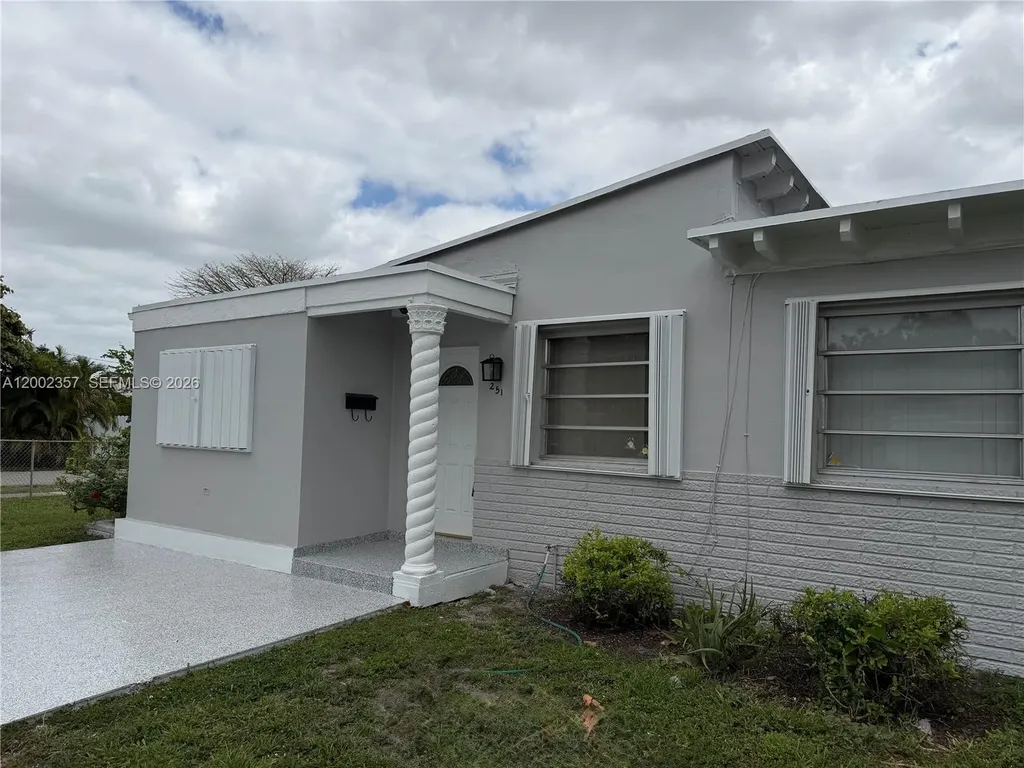 251 SW 69th Avenue Miami FL 33144