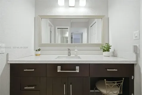 390 Lakeview Drive Weston FL 33326