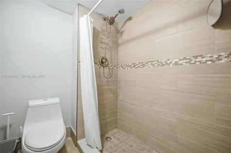 390 Lakeview Drive Weston FL 33326