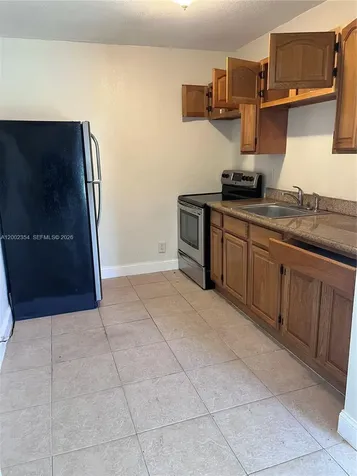 109 NW 14th Way Dania Beach FL 33004